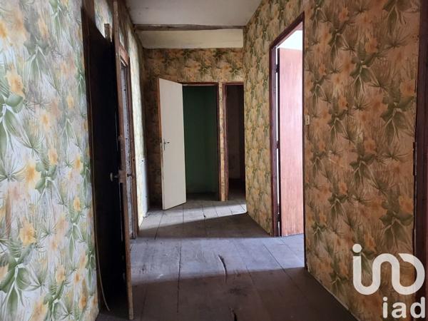 Maison 6 pièces de 300 m² à La Rochefoucauld (16110)