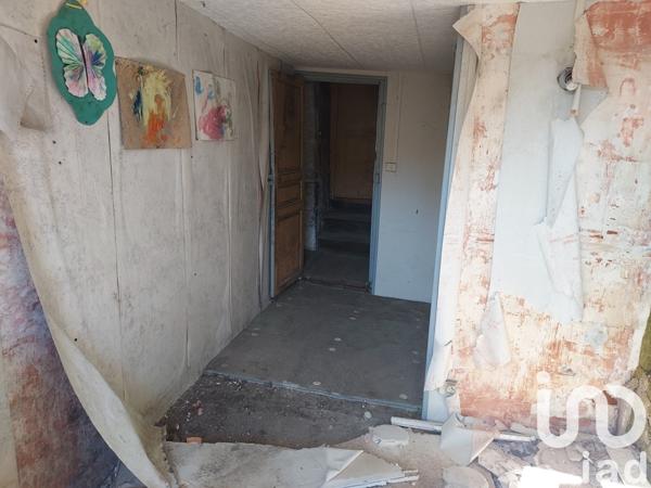 Maison 6 pièces de 300 m² à La Rochefoucauld (16110)