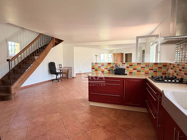 Au coeur d'un écrin de verdure de 3 hectares