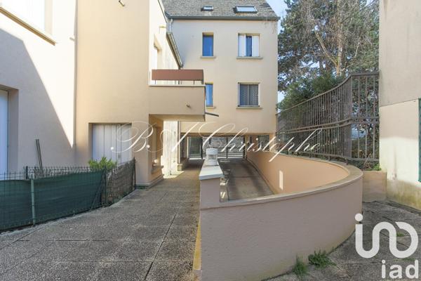 Appartement 2 pièces de 47 m² à Sannois (95110)