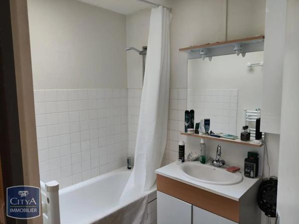 Appartement à louer 1 pièce 32.05m² Angers (49100)