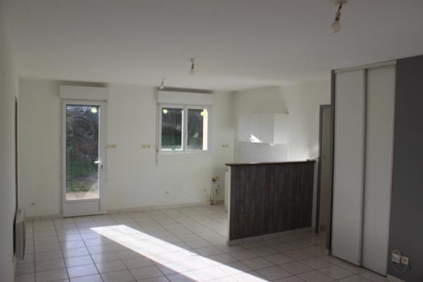 Maison de plain-pied non mitoyen à vendre 5 pièces Saint Quentin en Mauges 49)