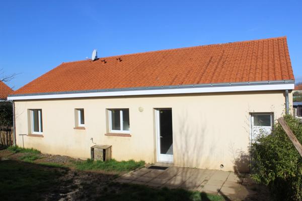 Maison de plain-pied non mitoyen à vendre 5 pièces Saint Quentin en Mauges 49)