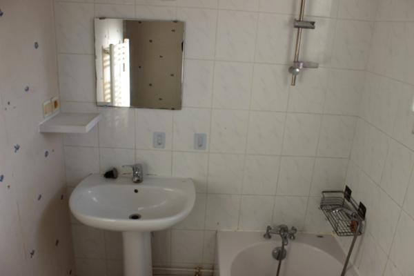 Maison de plain-pied non mitoyen à vendre 5 pièces Saint Quentin en Mauges 49)