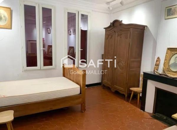 Immeuble de 3 appartements avec jardin de 140m² .