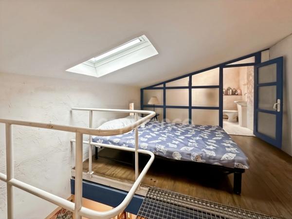 Dpt des Pyrénées Orientales (66) - A vendre à Collioure, au cœur du Vieux Village – F2 Duplex de charme sous les toits