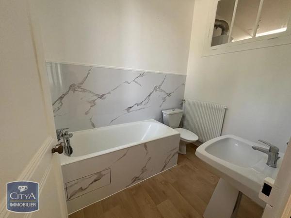 Appartement à louer 2 pièces 41m² Poitiers (86000)