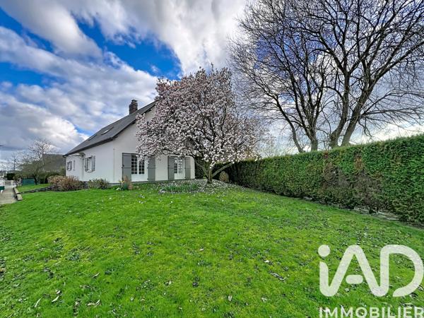 Maison à vendre 8 pièces 192 m² Le Mesnil-Esnard