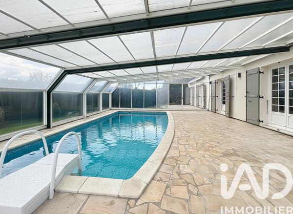 Maison à vendre 8 pièces 192 m² Le Mesnil-Esnard