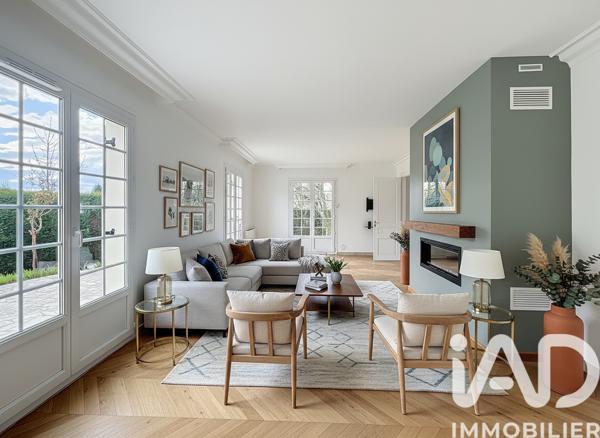 Maison à vendre 8 pièces 192 m² Le Mesnil-Esnard