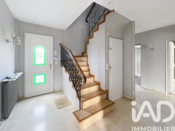 Maison à vendre 8 pièces 192 m² Le Mesnil-Esnard