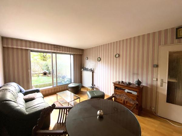 Appartement Nanterre 2 pièce(s) 45 m2 €253 000 ** - Référence 15054