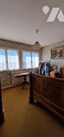 Maison à Vendre à Thouars (79100) en Deux-Sèvres (79)

Cette maison de 148 m² située à Thouar...