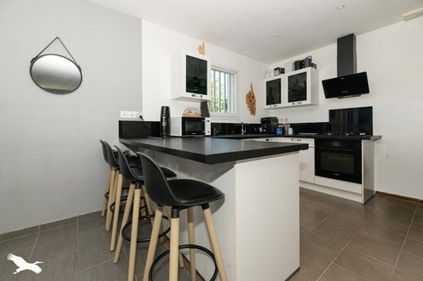 Maison 303 700 € Hourtin 5 p 101 m² DPE C