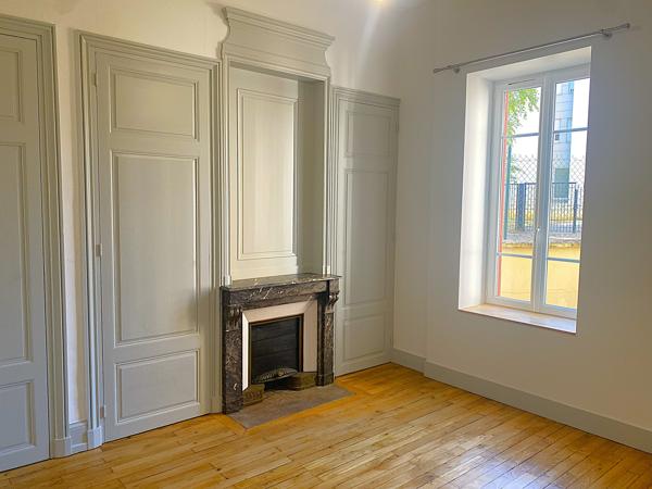 Magnifique appartement rénové et climatisé au coeur de la ville