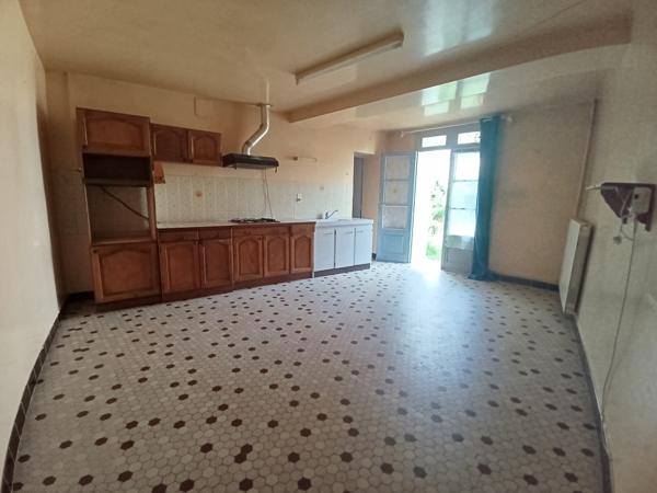 Maison de village divisible en deux lots