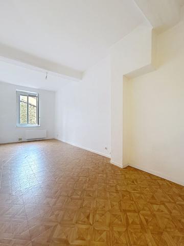 VAISE / Appartement 2 pièces 46 m2