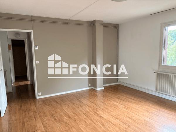 Location Appartement 2 pièces 54.8 m² - RUES J. CURIE & J. ROSTAND Tarbes 65000