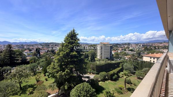 A vendre, Côte d'Azur, Cannes Oxford, Appartement, vue panoramique mer et collines