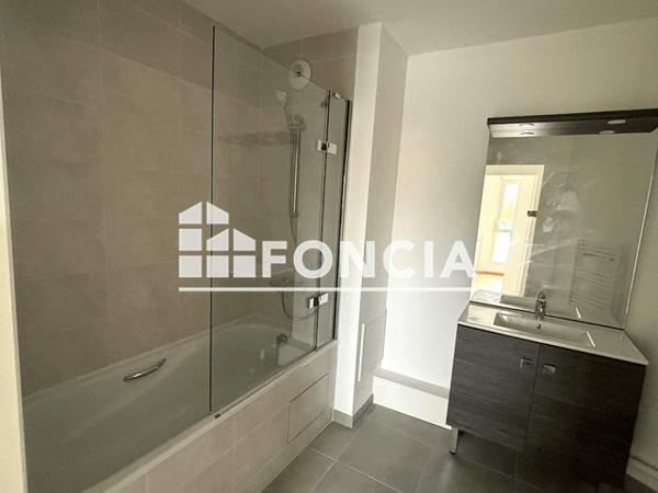 Location Appartement 3 pièces 66.1 m² - 69/77 RUE DES CHARGEURS REUNIS Le Havre 76600