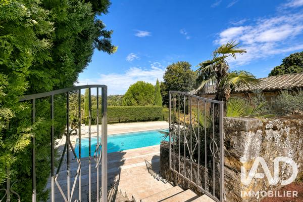 Maison à vendre 9 pièces 220 m² Saint-Cyr-au-Mont-d'Or