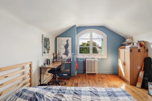 Belle meulière de caractère - 192m²- Terrain 582 m²