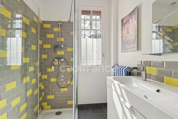 Belle meulière de caractère - 192m²- Terrain 582 m²