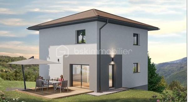 Cercier , un village charmant où il fait bon vivre :  belle parcelle de terrain d'une superficie de 504 m2 , prête à accueillir votre projet de maison individuelle, située dans un nouveau lotissement paisible, comprenant 5 parcelles résidentielles. 

Ce terrain bénéficie d'une réglementation favorable , vous offrant la liberté de créer une villa qui correspond à vos envies et besoins.

Le terrain est libre de constructeur.

Visites et présentation avec Séverine TOSI .