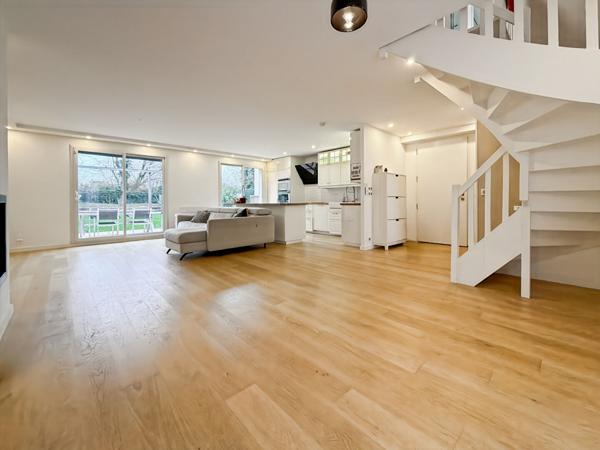 Maison Vauréal 6 pièce(s) 4 chambres