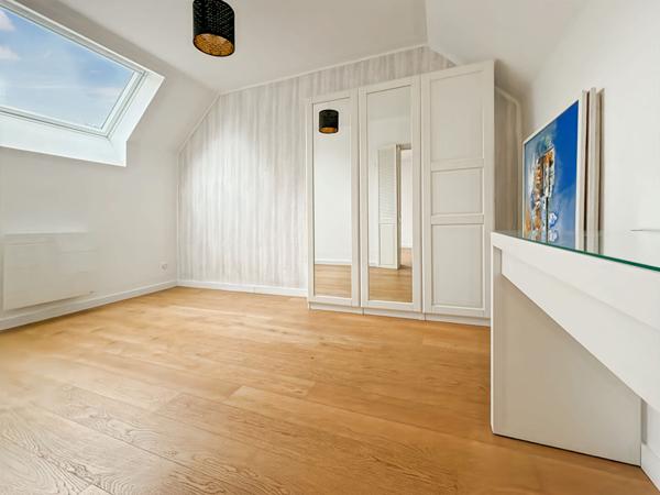 Maison Vauréal 6 pièce(s) 4 chambres