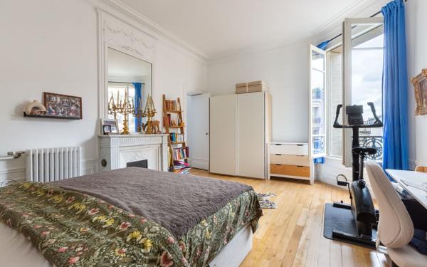 Appartement à vendre    5 pièces • 156,92 m2 Paris 17