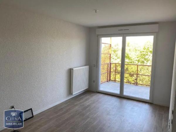 Appartement à louer 2 pièces 38.36m² Pau (64000)