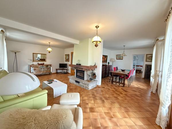 Maison - 7 pièces - 137 m²