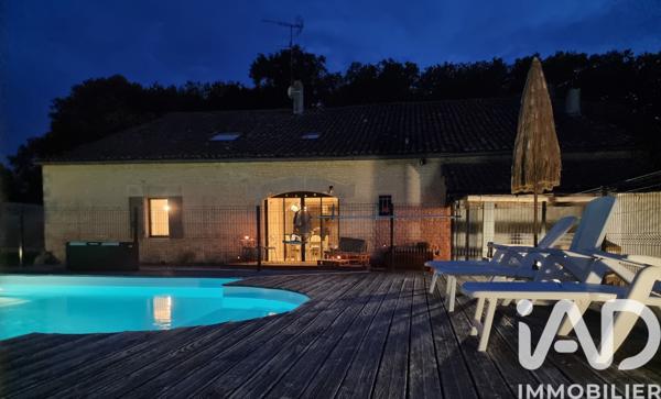 Maison à vendre 8 pièces 270 m² Jarnac