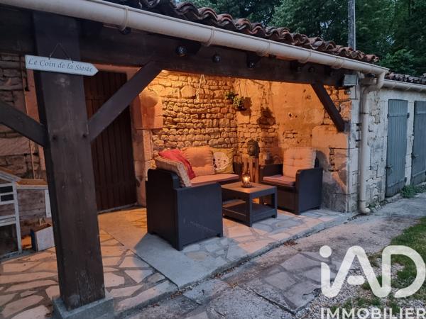 Maison à vendre 8 pièces 270 m² Jarnac