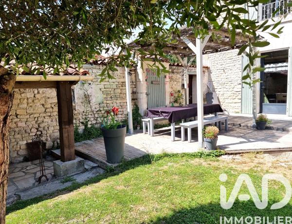 Maison à vendre 8 pièces 270 m² Jarnac