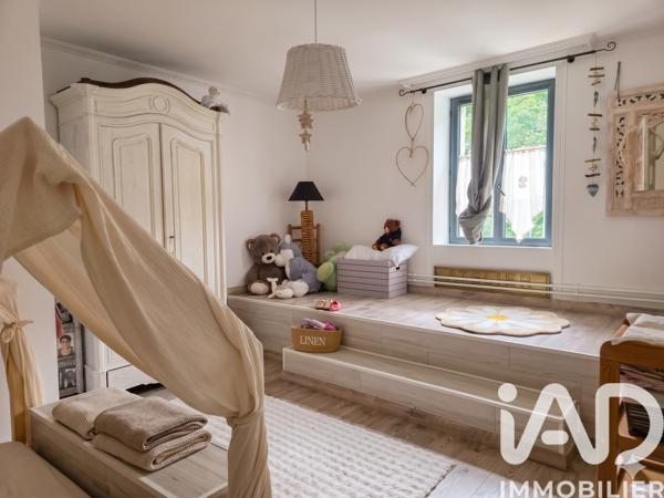 Maison à vendre 8 pièces 270 m² Jarnac