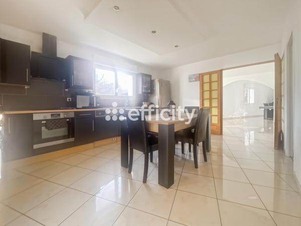 Maison 5 pièces - 182 m² Bien prestige