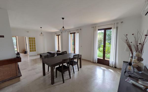 Maison à vendre    4 pièces •  Avignon