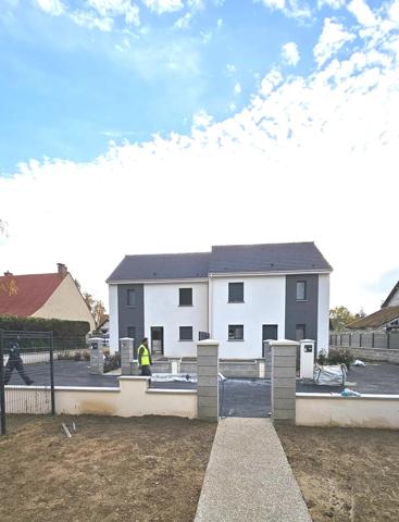 Maison récente 4 pièces - THOIRY PROCHE