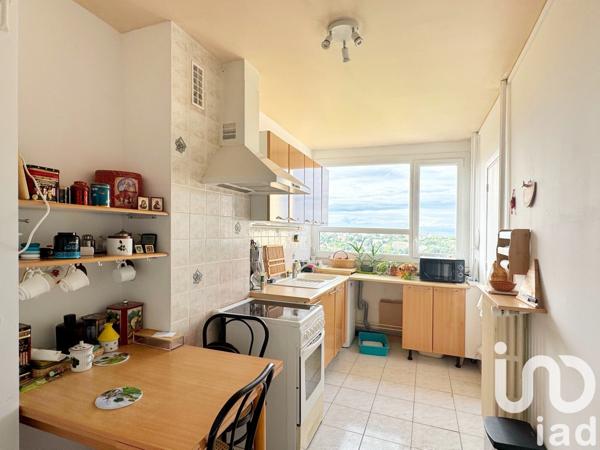 Appartement 5 pièces de 88 m² à Le Pecq (78230)