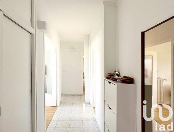 Appartement 5 pièces de 88 m² à Le Pecq (78230)