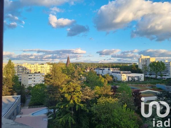 Appartement 5 pièces de 88 m² à Le Pecq (78230)