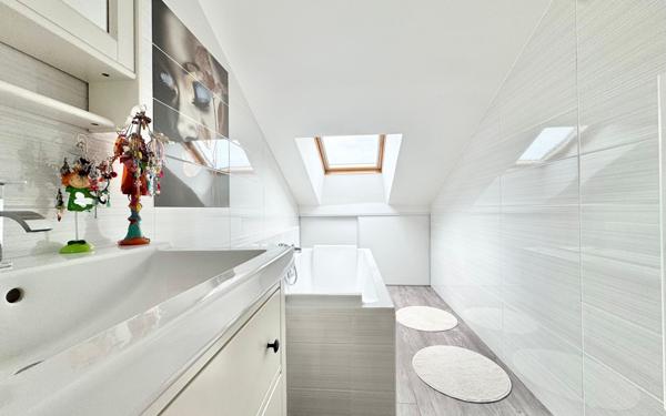 Maison à vendre    6 pièces • 136,02 m2 Chartres