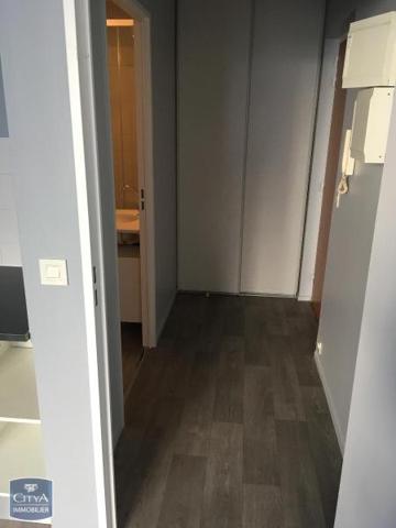 Appartement à louer 1 pièce 29.46m² Tours (37000)