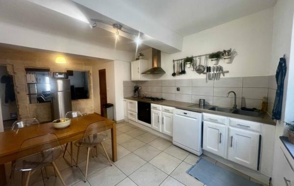 Vente Maison De village avec terrasse Saint-gilles   