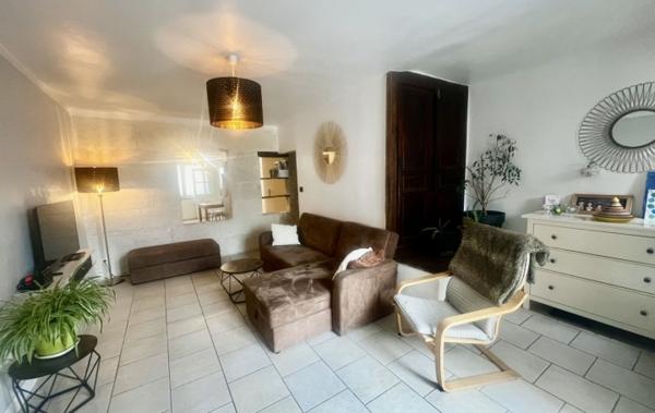 Vente Maison De village avec terrasse Saint-gilles   