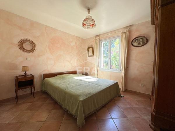 A VENDRE 84120 PERTUIS MAISON PLAIN PIED TYPE 5 PIECES D'ENVIRON 118M² AVEC GARAGE ET JARDIN