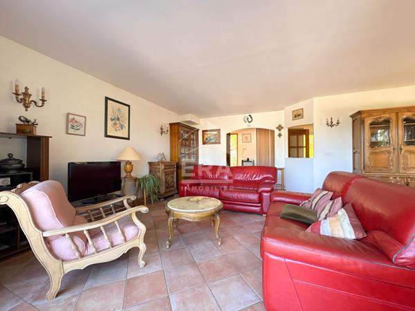 A VENDRE 84120 PERTUIS MAISON PLAIN PIED TYPE 5 PIECES D'ENVIRON 118M² AVEC GARAGE ET JARDIN