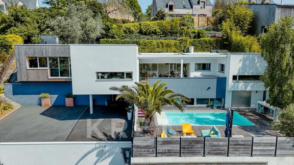 Villa d’Architecte de Luxe Saint-Brieuc avec Piscine, Vue Dominante et Terrasses Suspendues